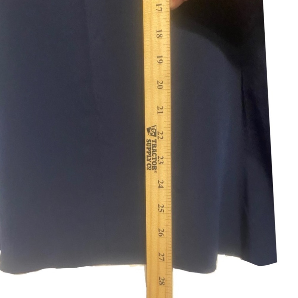 BCBG Max Azria Navy Blue Sleeveless Blouse Women’s Lg - Picture 7 of 8